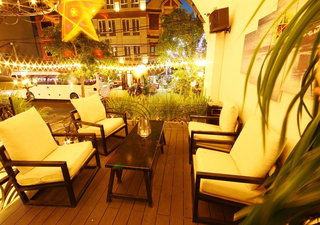 Le House Boutique Hotel - 100M To The Beach ダナン市 エクステリア 写真