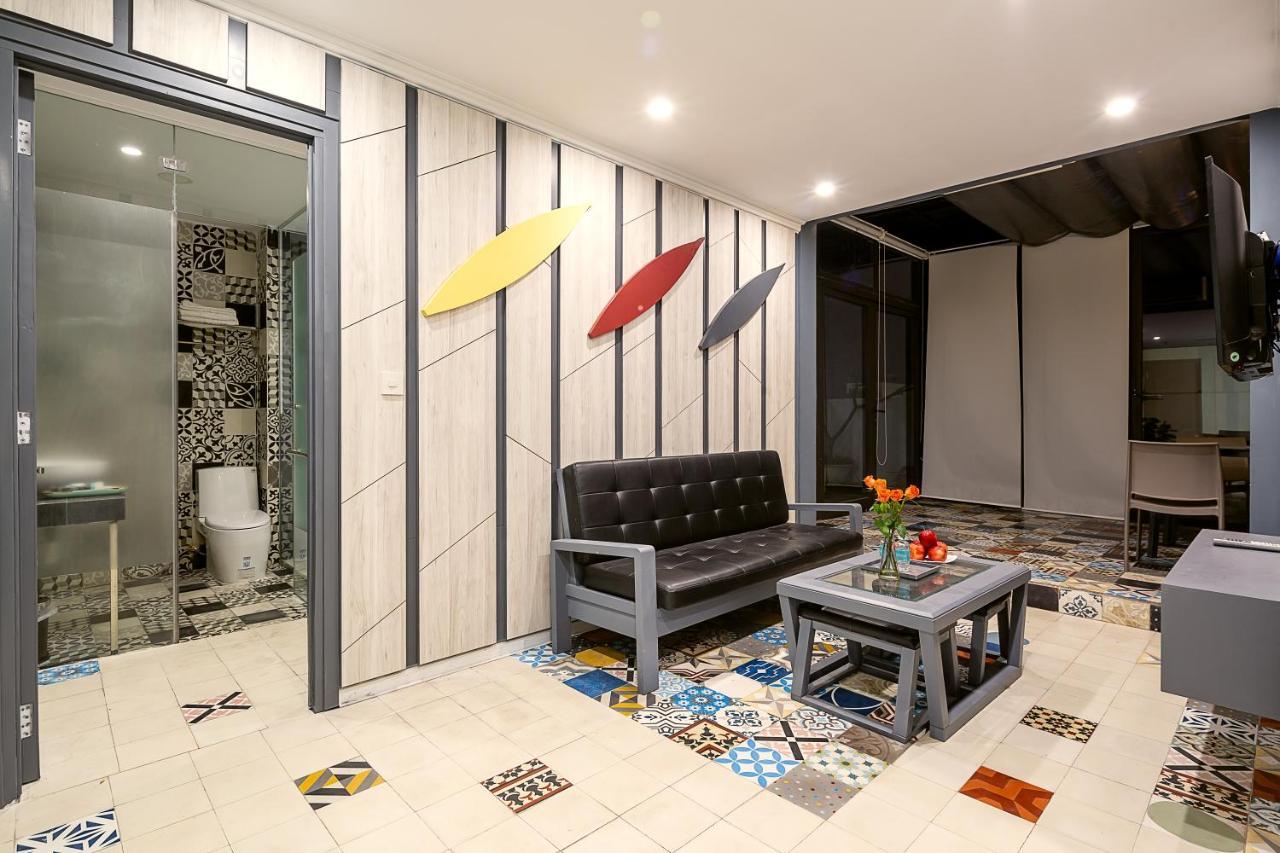 Le House Boutique Hotel - 100M To The Beach ダナン市 エクステリア 写真